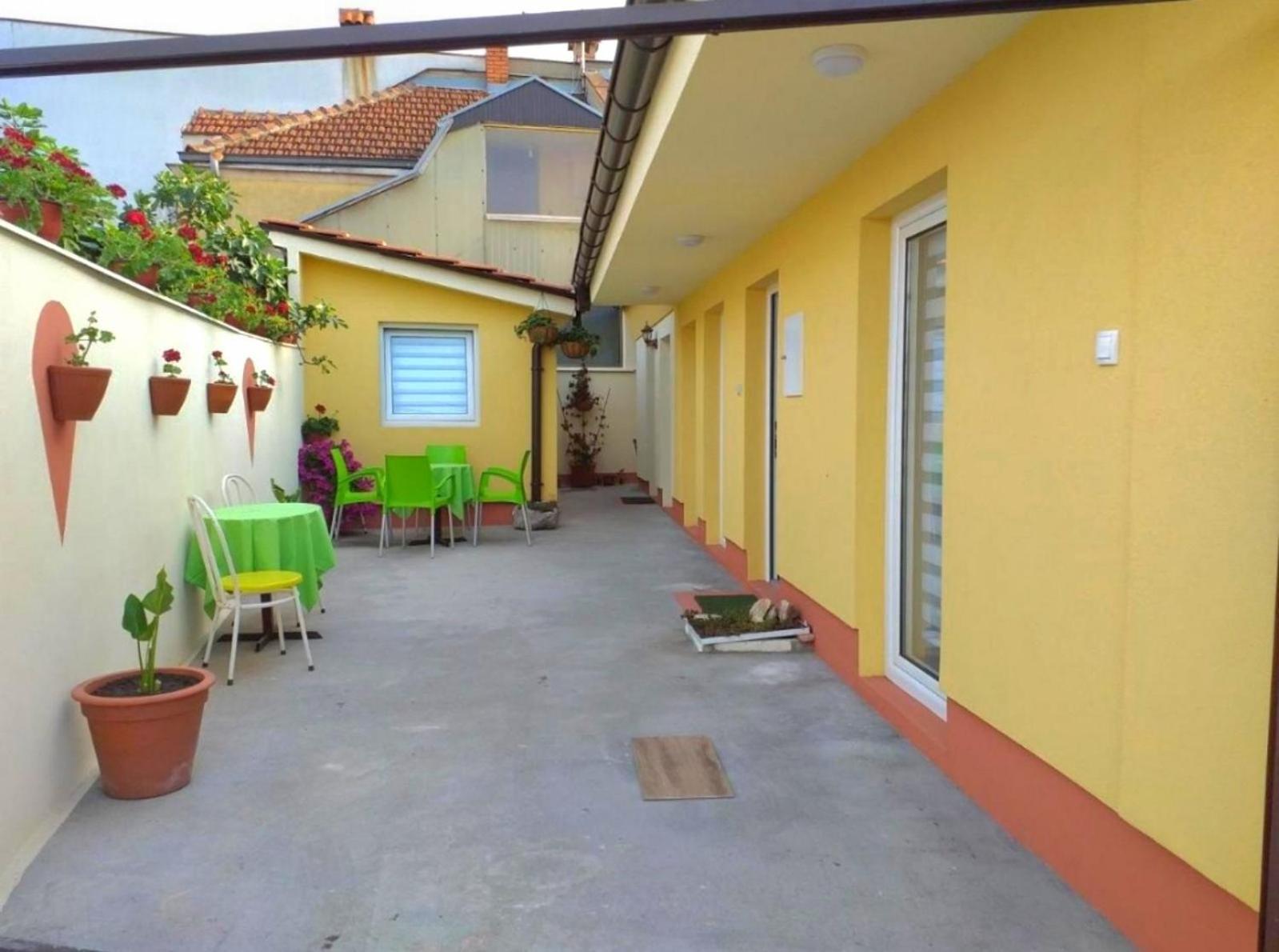 "My Life" Luxury River Apartments Nis Exterior photo