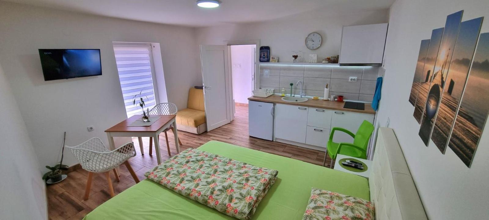 "My Life" Luxury River Apartments Nis Exterior photo