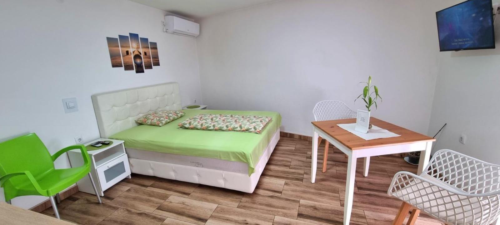 "My Life" Luxury River Apartments Nis Exterior photo